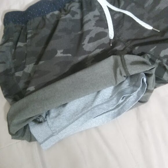 VUORI | Mens Kore Green Camo Performance Shorts Lined 7.5" Inseam Stretch 34 - Picture 6 of 11